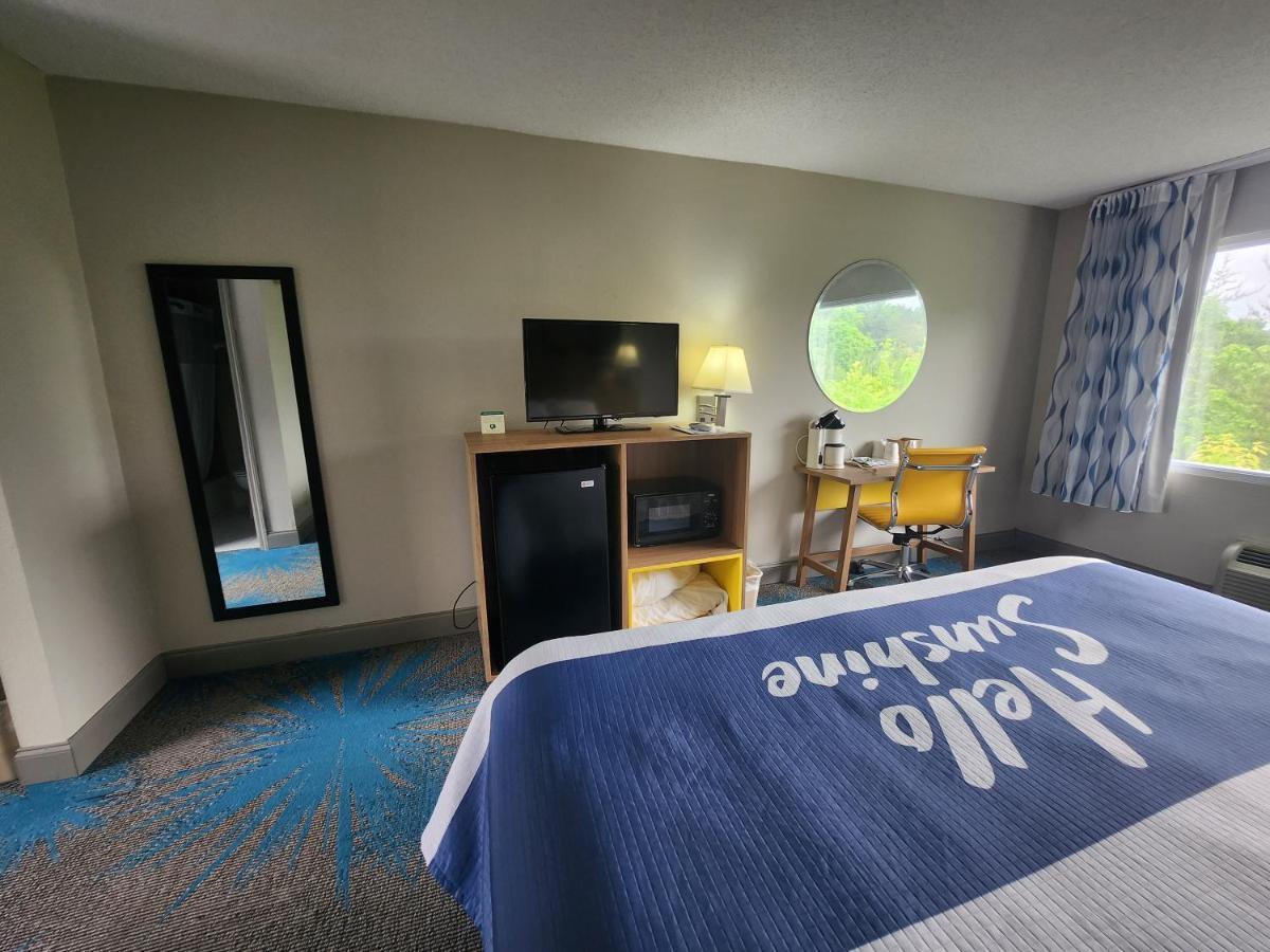 Days Inn By Wyndham Dahlonega University Area Eksteriør billede