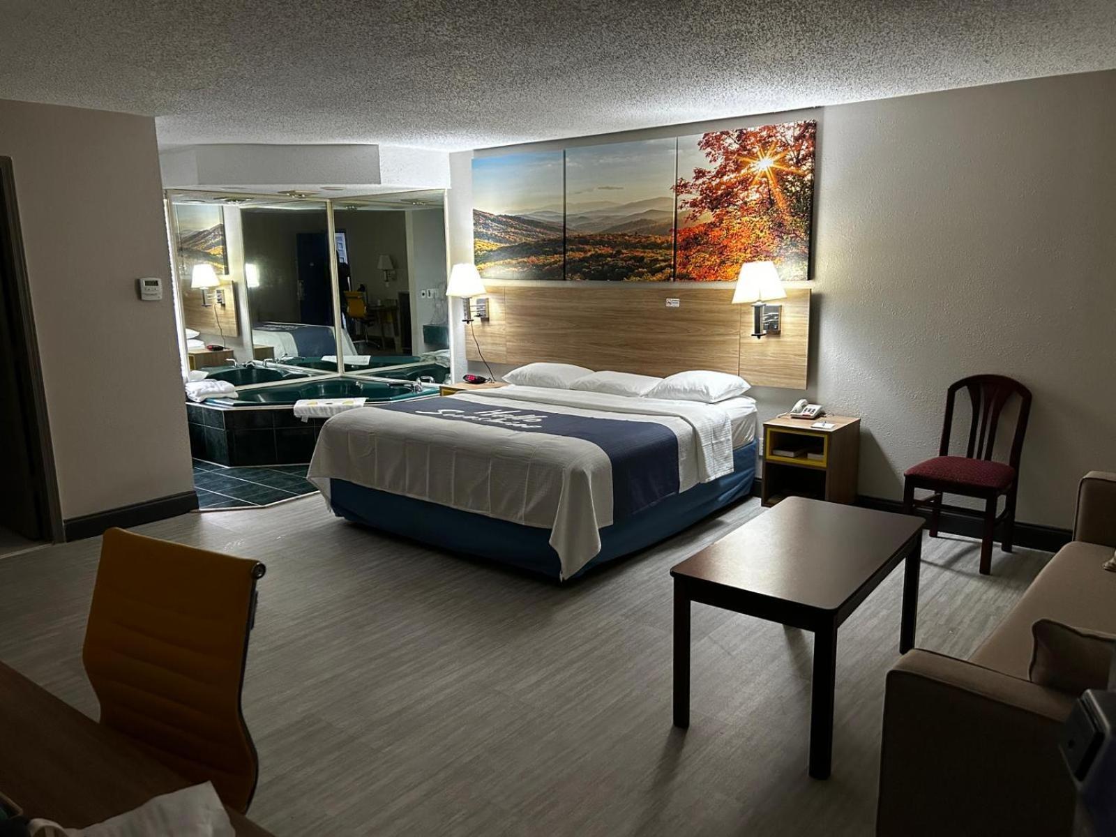 Days Inn By Wyndham Dahlonega University Area Eksteriør billede